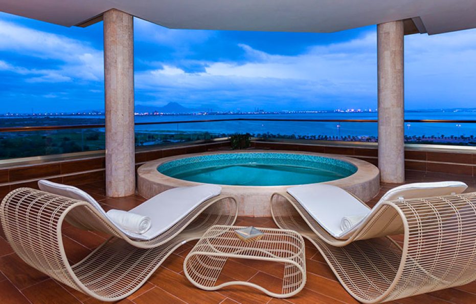 Adam Hotel Suites